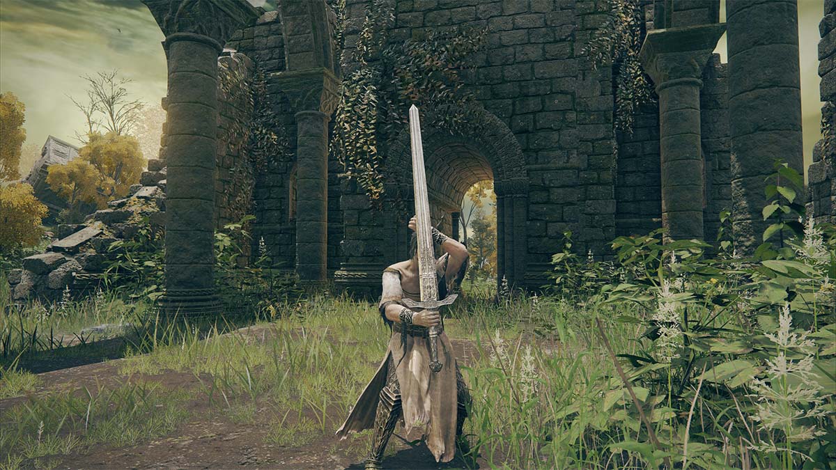 The Banished Knight Greatsword in Elden Ring