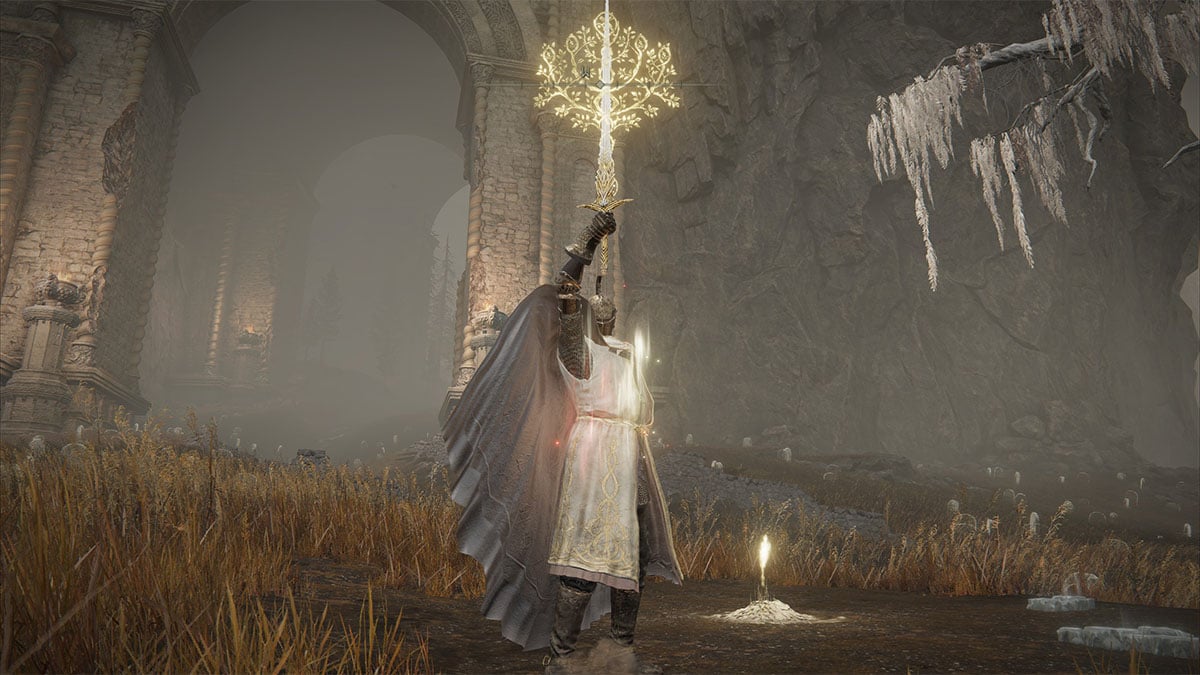 Using Leda's Sword in Elden Ring: Shadow of the Erdtree